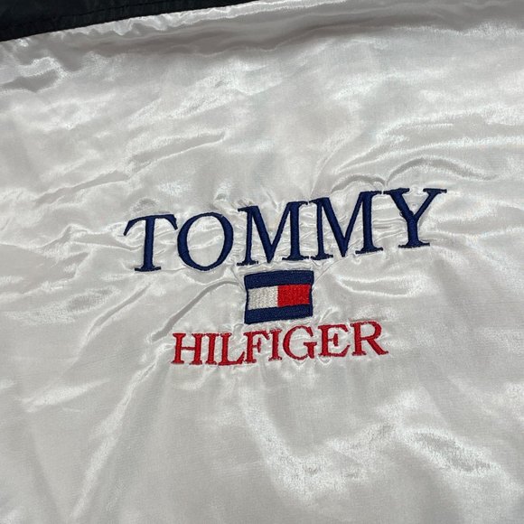 S - Vintage Tommy Hilfiger Black and White Windbreaker - Picture 5 of 6